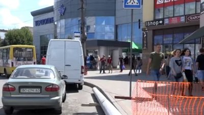 З 16 години обмежать рух вулицею в центрі Тернополя