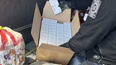 Передача на мільйон: мешканка Тернопільщини незаконно перевозила через кордон велику кількість ліків