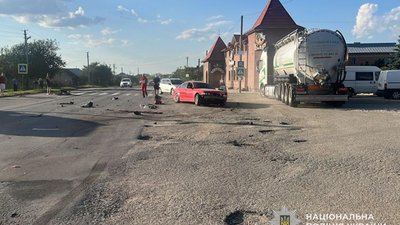 Два автомобілі і мотоцикл зіткнулися неподалік Тернополя