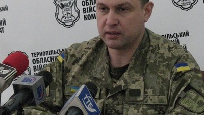 Комісар Катинський обіцяє не брати до армії боягузів