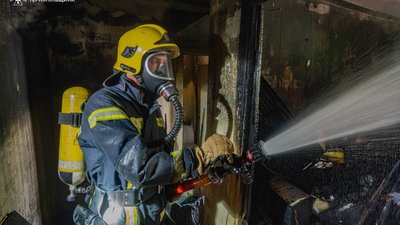 Реальна загроза: у тернопільській багатоповерхівці ліквідували пожежу