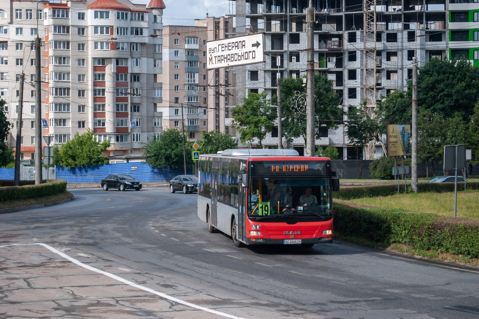 Підтоплення на Коновальця у Тернополі: місто вимагає від забудовника виконати технічні умови та прокласти колектор для відведення дощових вод