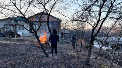 Раннє потепління додало роботи рятувальникам: порушників шукають за допомогою дронів