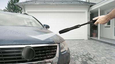 Забудьте про автомийку: які прилади від Karcher допоможуть у догляді за вашим авто