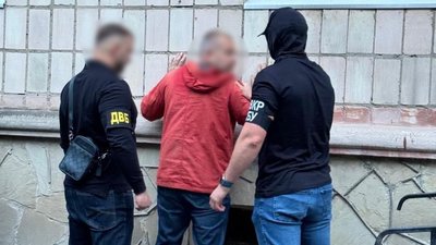 Директор благодійного фонду за 10 тисяч доларів робив ухилянтів інвалідами