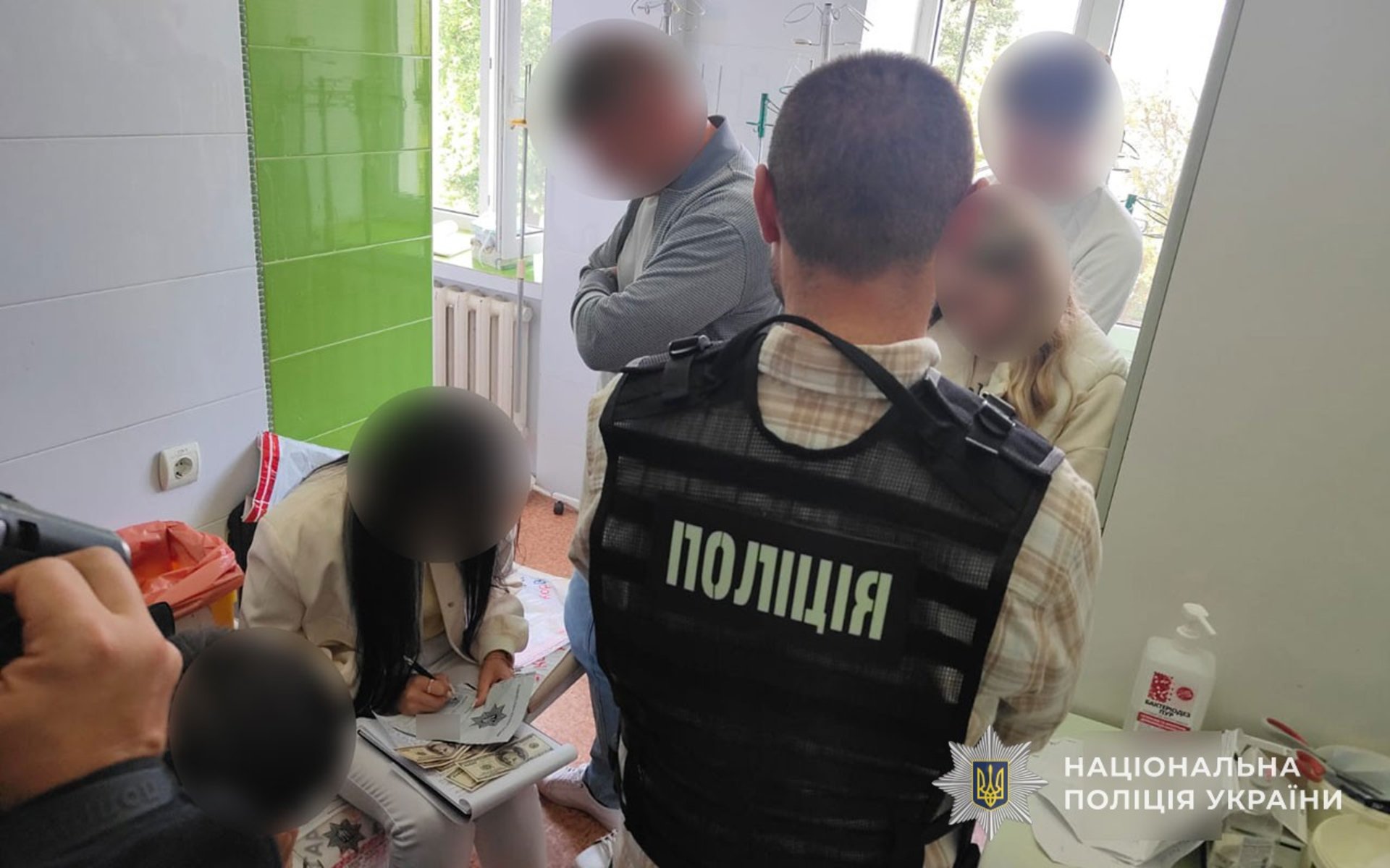 Вимагав хабар у військового: на Тернопільщині затримали голову військово-лікарської комісії