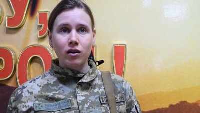 Поміняла рушницю на автомат: відома тернопільська біатлоністка стала на захист України. ВІДЕО