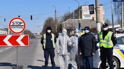 "Помаранчева" зона: у поліції розповіли, як будуть перевіряти дотримання карантину