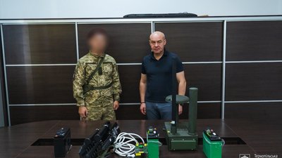 Тернопіль для ЗСУ: 9 вересня передали "тернопільські" РЕБ та антидронову рушницю для 78-го окремого десантно-штурмового полку, – Сергій Надал