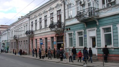 Одну із зупинок у центрі Тернополя перенесуть