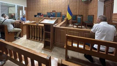 У Тернополі чоловік побив інспектора з паркування: нападника судять