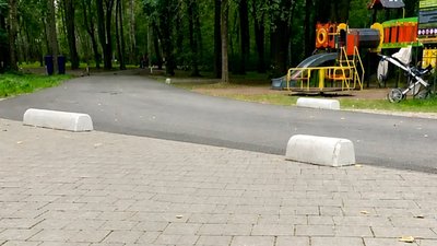 Заради безпеки відвідувачів обмежено рух транспорту у тернопільських парках