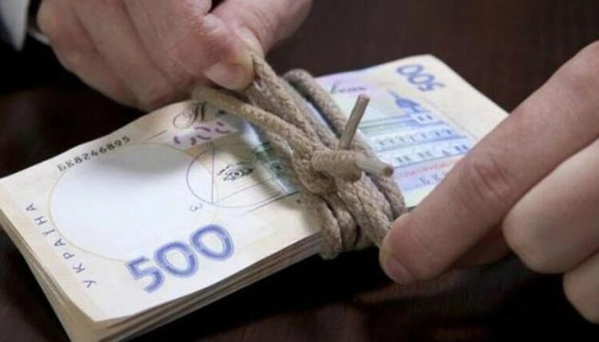 Обіцяють 27 тисяч гривень: ТОП-10 липневих вакансій і зарплат на Тернопільщині