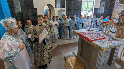 Всеукраїнська проща родин загиблих захисників триває на Тернопільщині: богослужіння очолив Епіфаній