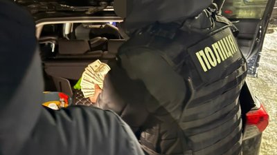 Тернопільський платний консультант з виїзду за кордон заробляв на бронюванні