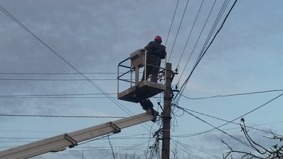 Через негоду на Тернопільщині виникли перебої у постачанні електроенергії