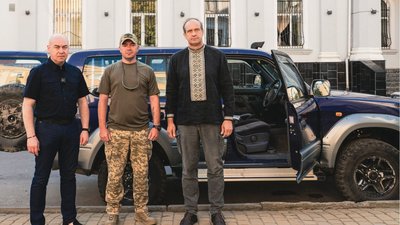 Новий позашляховик для захисників 105-ї бригади: Сергій Надал