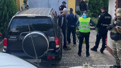 У мешканця Тернопільщини знайшли "склад" боєприпасів. ФОТО