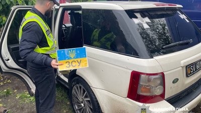 Допомагали військовим втекти з частин і переправляли за кордон: викрили міжрегіональну злочинну групу