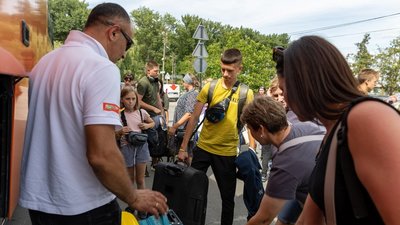 Діти загиблих захисників з Тернопільщини вирушили на відпочинок до Польщі