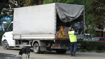 На "Сонячному" будуть рідше вивозити сміття?