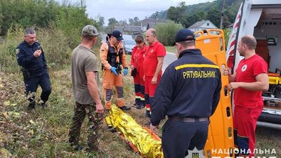 Дільничний офіцер поліції розшукав зниклого безвісти пенсіонера: той вже не міг ні говорити, ні рухатися