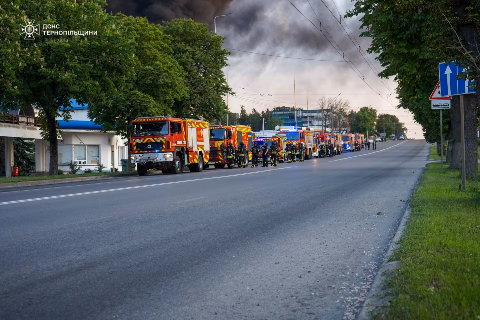 Травми та опіки: тернопільські патрульні показали, як допомагали потерпілим внаслідок ворожого удару. ВІДЕО