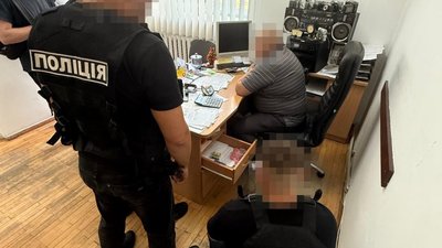 Долю горе-бізнесмена, який хотів заробити на тернопільському ухилянті вирішить суд