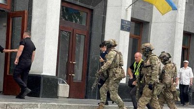 Корупція у ТЦК: в Тернополі затримали "воєнкома" просто під час засідання Ради оборони