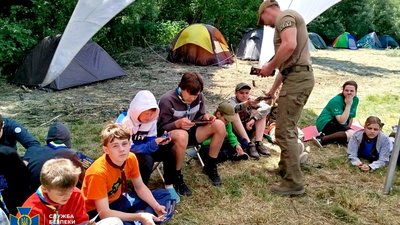 Як не стати "живою бомбою": правоохоронці ідуть до дітей