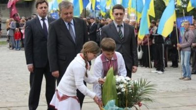 Тарашевський образився, що голова ОДА співає оди Януковичу