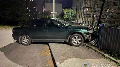 У Тернополі водійка вилетіла на тротуар і наїхала на пішохода
