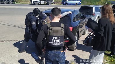 Заробили на війні мільйони: на Тернопільщині спіймали родину волонтерів-шахраїв. ВІДЕО