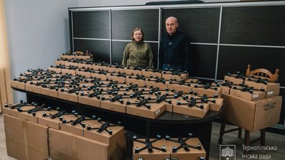 Ще 100 ударних дронів для Сил спеціальних операцій передала Тернопільська громада
