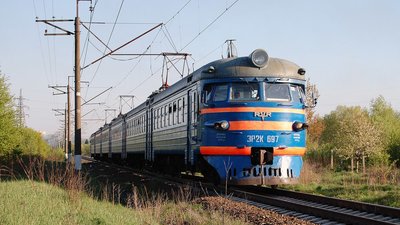 Протести дали результат: після масової акції у Тернополі відновили рух приміського потяга. ВІДЕО