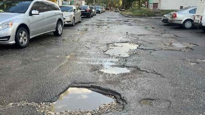 У міськраді підтримали петиції щодо ремонту доріг біля двох будинків