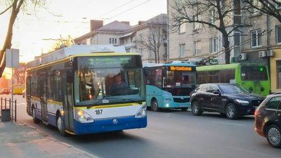 У Тернополі на маршрут виїхав ще один низькопідлоговий тролейбус