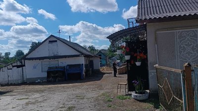 На Тернопільщині 6 осіб отруїлося невідомою речовиною