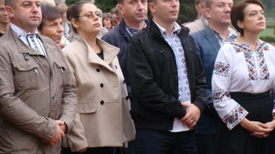 Освітяни спільно помолилися з народними обранцями у Зарваниці