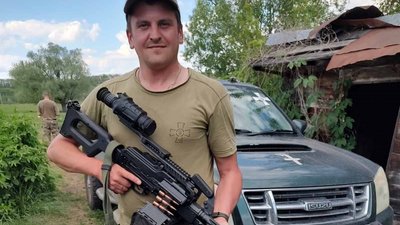 Завжди в перших рядах: Залужний нагородив "Золотим хрестом" командира з Тернопільщини