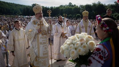 У Зарваниці молилися за перемогу України