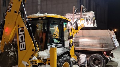 У ніч на 15 січня заплановане вивезення снігу з центру Тернополя. Перелік вулиць