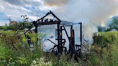 Черговий дачний будинок згорів у сумнозвісному кооперативі в Тернополі. ФОТО