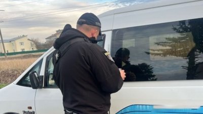 Спіймали серійного злодія, котрий обкрадав автомобілі