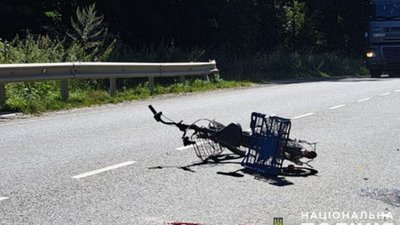 Водій буса збив на смерть жінку на електровелосипеді