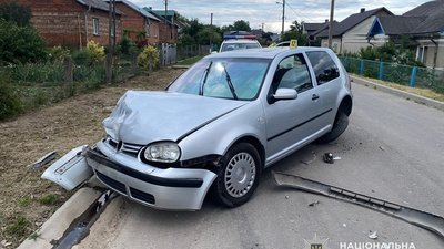 Автотроща на Тернопільщині: постраждала дитина, котра проходила біля місця ДТП
