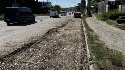 У Тернополі продовжують ремонтувати дороги та тротуари