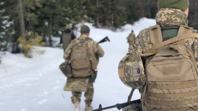 На Тернопільщині шиють зимову форму для захисників