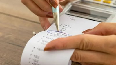 Тернопільські податківці знайшли фейкові чеки в ресторанах