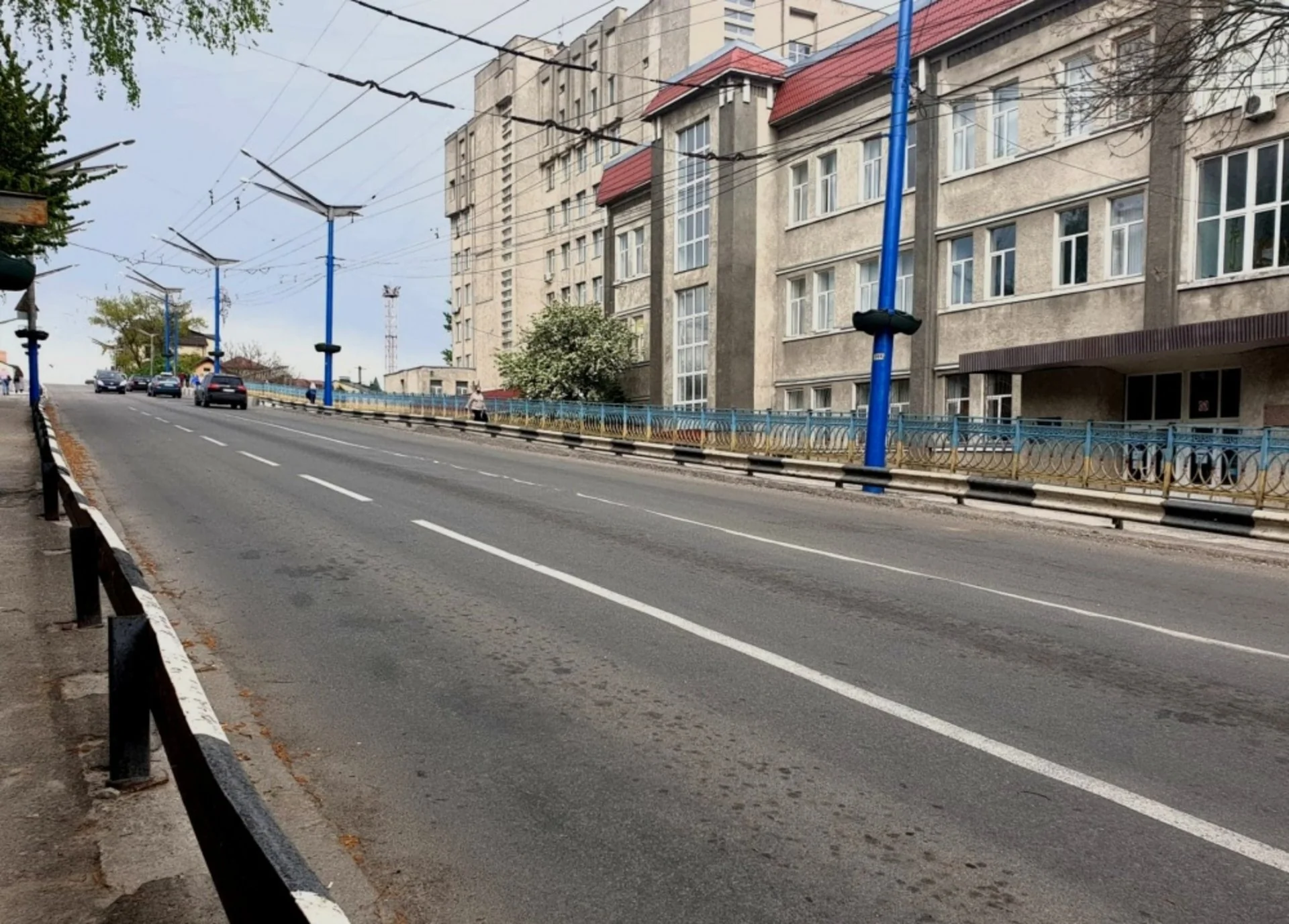 У Тернополі ввели обмеження на проїзд одним із мостів: його будуть патрулювати